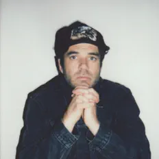 Geoffroy सुनें, म्यूज़िक वीडियो देखें, बायो पढ़ें, दौरे की तारीखें और बहुत कुछ देखें!