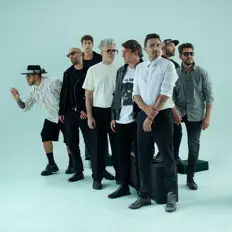 收听 No Te Va Gustar、观看音乐视频、阅读小传、查看巡演日期等 ！