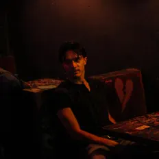收听 Tony Luna、观看音乐视频、阅读小传、查看巡演日期等 ！