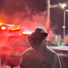 D. Wick을(를) 듣고, 뮤직 비디오를 보고, 약력을 읽고, 투어 일정 등을 확인하세요!