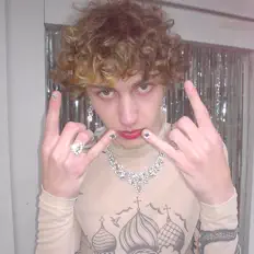 Listen to Sasha Paperny, watch music videos, read bio, see tour dates & more!