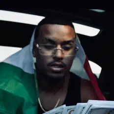 Dengarkan BossTIAN, tonton video musik, baca bio, lihat tanggal tur & lainnya!