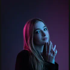 Escucha a Eve Lauren, mira videos musicales, lee su biografía, consulta las fechas de las gira y más.