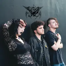 Poslechněte si interpreta No Clue, sledujte hudební videa, přečtěte si životopis, podívejte se na data turné a další informace.