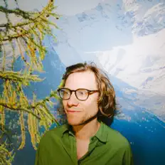 Escucha a Fulco, mira videos musicales, lee su biografía, consulta las fechas de las gira y más.