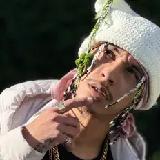 Dengarkan John Stella, tonton video musik, baca bio, lihat tanggal tur & lainnya!