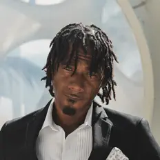 Ouve Jay-A, vê vídeos de música, lê a biografia, vê as datas da digressão e muito mais!
