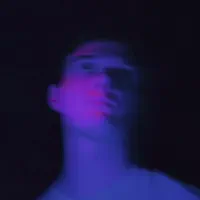 Luister naar undefined, bekijk muziekvideo's, lees de bio, bekijk de tourdata, en meer!