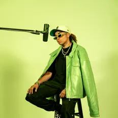 Listen to J3MINII, watch music videos, read bio, see tour dates & more!
