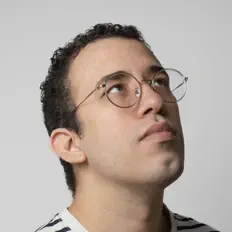 Monokromoを聴いたり、ミュージックビデオを鑑賞したり、経歴やツアー日程などを確認したりしましょう！