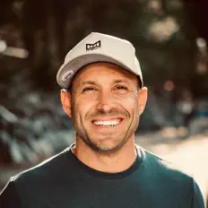 Écoutez Justin Unger, regardez des vidéoclips, lisez la biographie, consultez les dates de tournée et plus encore !