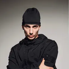 聆聽 SAINT G SAVAGE、觀看音樂影片、閱讀小傳、查看巡演日期等！