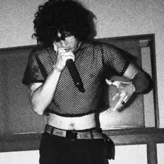 Ouve Mezolith, vê vídeos de música, lê a biografia, vê as datas da digressão e muito mais!