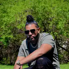 Ouça El Cesar Diaz, assista a videoclipes, leia a biografia, veja as datas das turnês e mais!