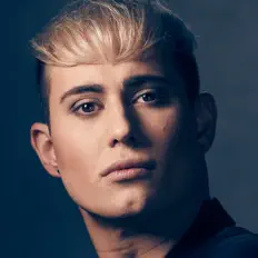 收听 Raphael Sommer、观看音乐视频、阅读小传、查看巡演日期等 ！
