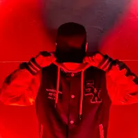收听 undefined、观看音乐视频、阅读小传、查看巡演日期等 ！