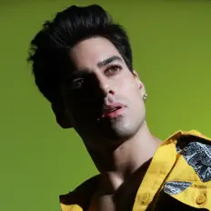 收听 Lalo Brito、观看音乐视频、阅读小传、查看巡演日期等 ！