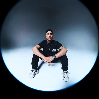 Listen to Ezequiel Arias, watch music videos, read bio, see tour dates & more!