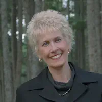 Ouça undefined, assista a videoclipes, leia a biografia, veja as datas das turnês e mais!