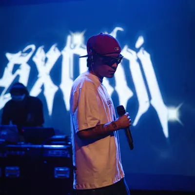 Listen to Sxnthi, watch music videos, read bio, see tour dates & more!