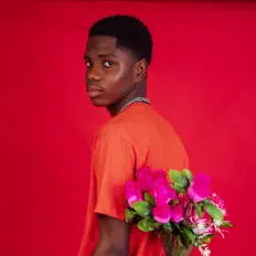 LAWRENCE BWOY dinle, müzik videolarını izle, biyografisini oku, tur tarihlerini ve daha fazlasını gör!