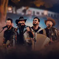 Escucha a undefined, mira videos musicales, lee su biografía, consulta las fechas de las gira y más.