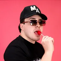 Ascolta Jhay G, guarda video musicali, leggi la biografia, vedi le date del tour & altro!