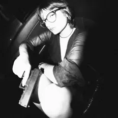 Mujer Rabiosaを聴いたり、ミュージックビデオを鑑賞したり、経歴やツアー日程などを確認したりしましょう！