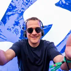 收听 MI37、观看音乐视频、阅读小传、查看巡演日期等 ！