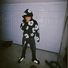 收听 LulsleazeBo、观看音乐视频、阅读小传、查看巡演日期等 ！