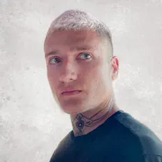 Dengarkan Alej Ch, tonton video musik, baca bio, lihat tanggal tur & lainnya!