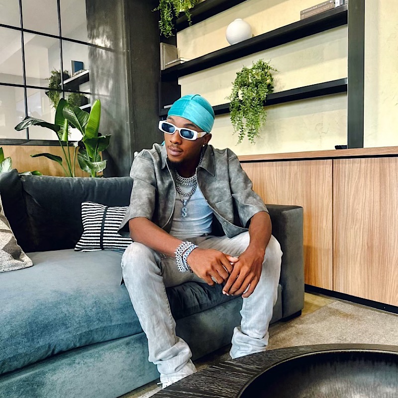 Strikes - Shake It To The Max (Refix)