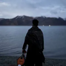 Écoutez Madhur Sharma, regardez des vidéoclips, lisez la biographie, consultez les dates de tournée et plus encore !