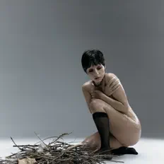 Hör dir evelyz an, schau dir Musikvideos an, lies die Biografie, finde Tourdaten und mehr!