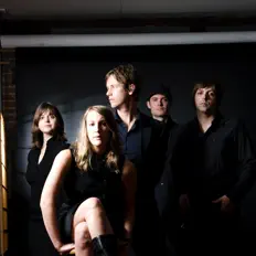 Jets Overhead을(를) 듣고, 뮤직 비디오를 보고, 약력을 읽고, 투어 일정 등을 확인하세요!