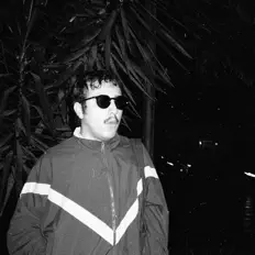 Listen to niño viejo, watch music videos, read bio, see tour dates & more!