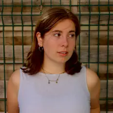 Ouça LUZE, assista a videoclipes, leia a biografia, veja as datas das turnês e mais!