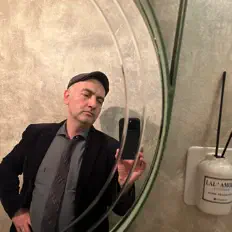 Poslechněte si interpreta Can Karadoğan, sledujte hudební videa, přečtěte si životopis, podívejte se na data turné a další informace.