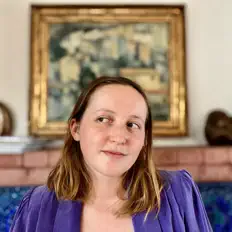 Escucha a Kora Feder, mira videos musicales, lee su biografía, consulta las fechas de las gira y más.