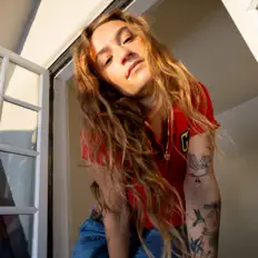 Dengarkan Cassidy King, tonton video musik, baca bio, lihat tanggal tur & lainnya!