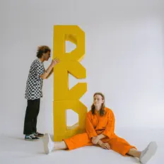 Écoutez До свиданья, дорогая!, regardez des vidéoclips, lisez la biographie, consultez les dates de tournée et plus encore !