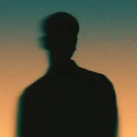 收听 undefined、观看音乐视频、阅读小传、查看巡演日期等 ！