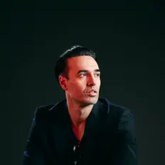 Ouça Eleven Of July, assista a videoclipes, leia a biografia, veja as datas das turnês e mais!