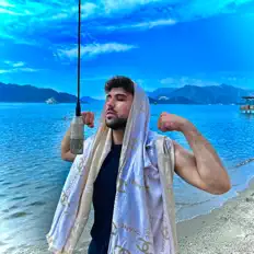 UZAY: песни, клипы, биография, даты выступлений и многое другое.