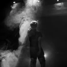 Ouça craw, assista a videoclipes, leia a biografia, veja as datas das turnês e mais!