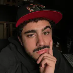 Escucha a KSTEL, mira videos musicales, lee su biografía, consulta las fechas de las gira y más.