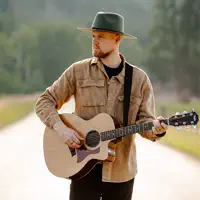 undefined dinle, müzik videolarını izle, biyografisini oku, tur tarihlerini ve daha fazlasını gör!