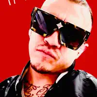 undefined을(를) 듣고, 뮤직 비디오를 보고, 약력을 읽고, 투어 일정 등을 확인하세요!