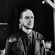 Adis Kaltak dinle, müzik videolarını izle, biyografisini oku, tur tarihlerini ve daha fazlasını gör!