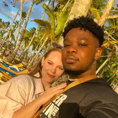 Lorens & Abi을(를) 듣고, 뮤직 비디오를 보고, 약력을 읽고, 투어 일정 등을 확인하세요!